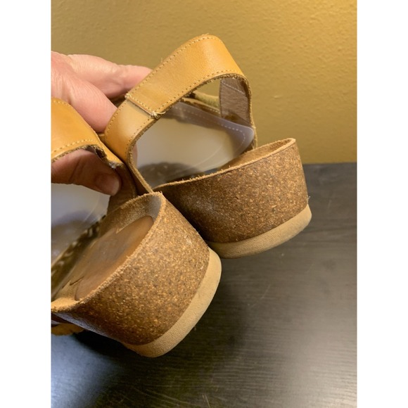 DORKING Tan Cut-Out Leather Quarter Strap Wedge Heel Sandals EUR 39≈ US 8.5 - Picture 4 of 12